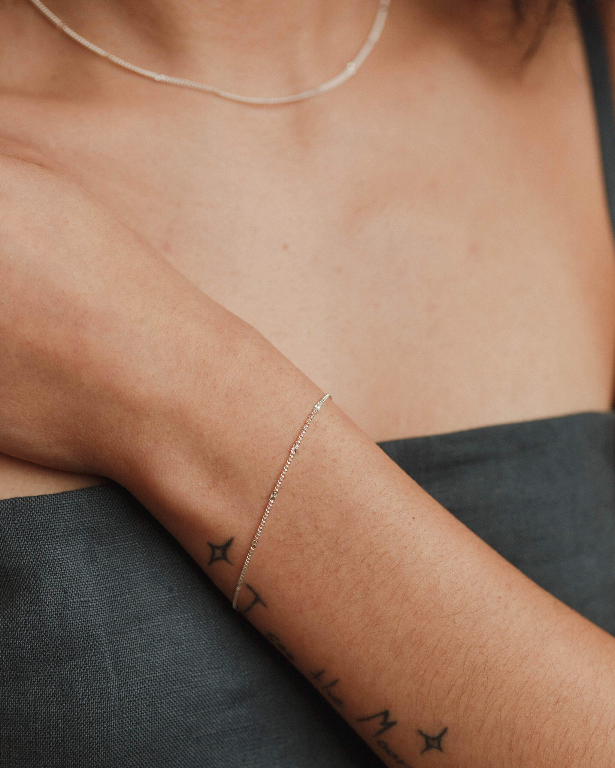 radiant-bracelet-gldn-5.jpg